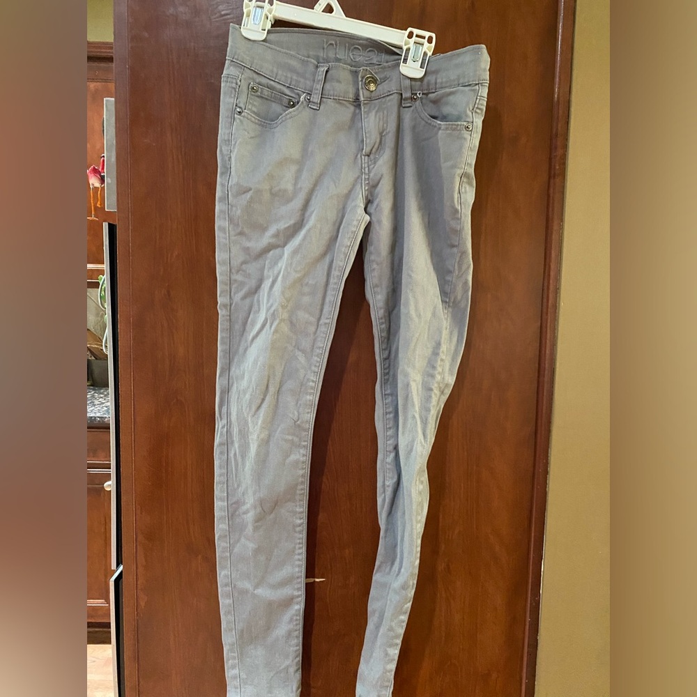 Rue21 Gray Casual Jeans with Branded Button